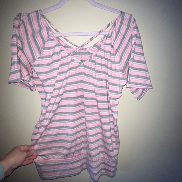 Pink and silver top - Picture 3 of 5